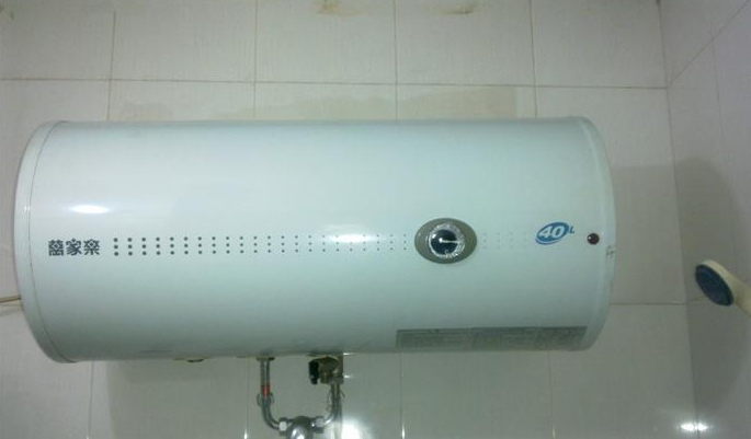 电热水器出水小