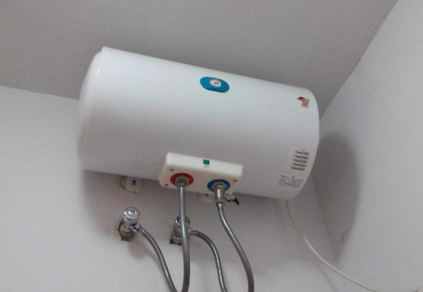 电热水器不通电