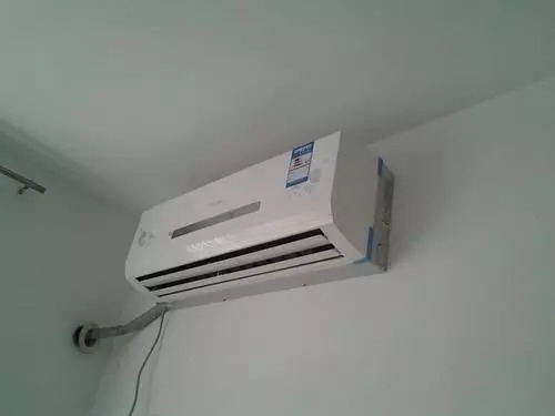 空调的储气罐堵了要怎么维修